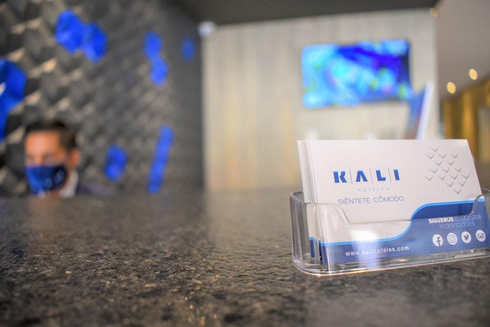 Kali Centro 4*